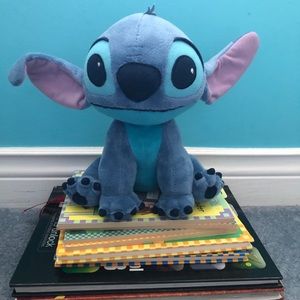 Super cute Stitch plush toy 💙